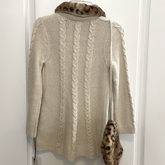 NWT Girls cardigan with fur collar and matching purse - Picture 5 of 5
